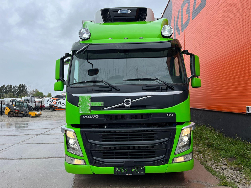 Volvo FM 370 6x2*4 SUPRA 850 / BOX L=7430 mm - Camión frigorífico: foto 3 Volvo FM 370 6x2*4 SUPRA 850 / BOX L=7430 mm - Camión frigorífico: foto 3