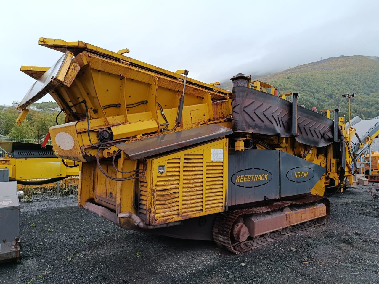 KEESTRACK Novum 4215 - Cribadora: foto 3 KEESTRACK Novum 4215 - Cribadora: foto 3