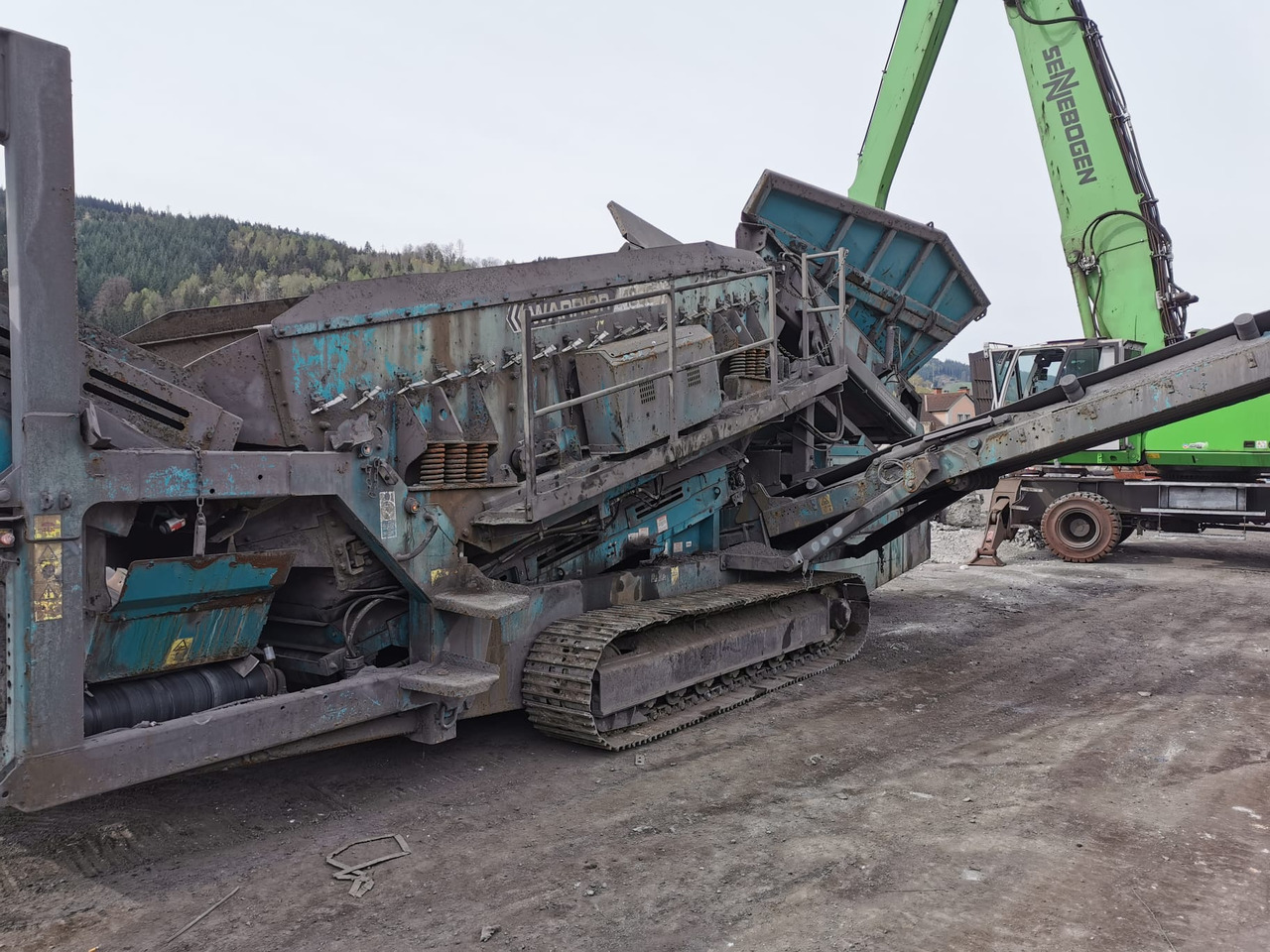 POWERSCREEN Warrior 1800 - Cribadora: foto 1 POWERSCREEN Warrior 1800 - Cribadora: foto 1
