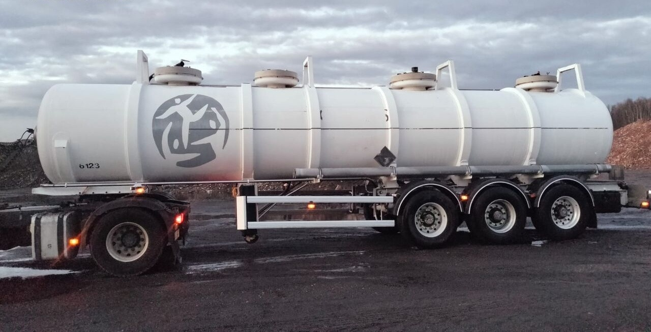 Guhur ADR L4BN/ chemiczna / polyester / poj. 24.600L - Semirremolque cisterna: foto 5 Guhur ADR L4BN/ chemiczna / polyester / poj. 24.600L - Semirremolque cisterna: foto 5