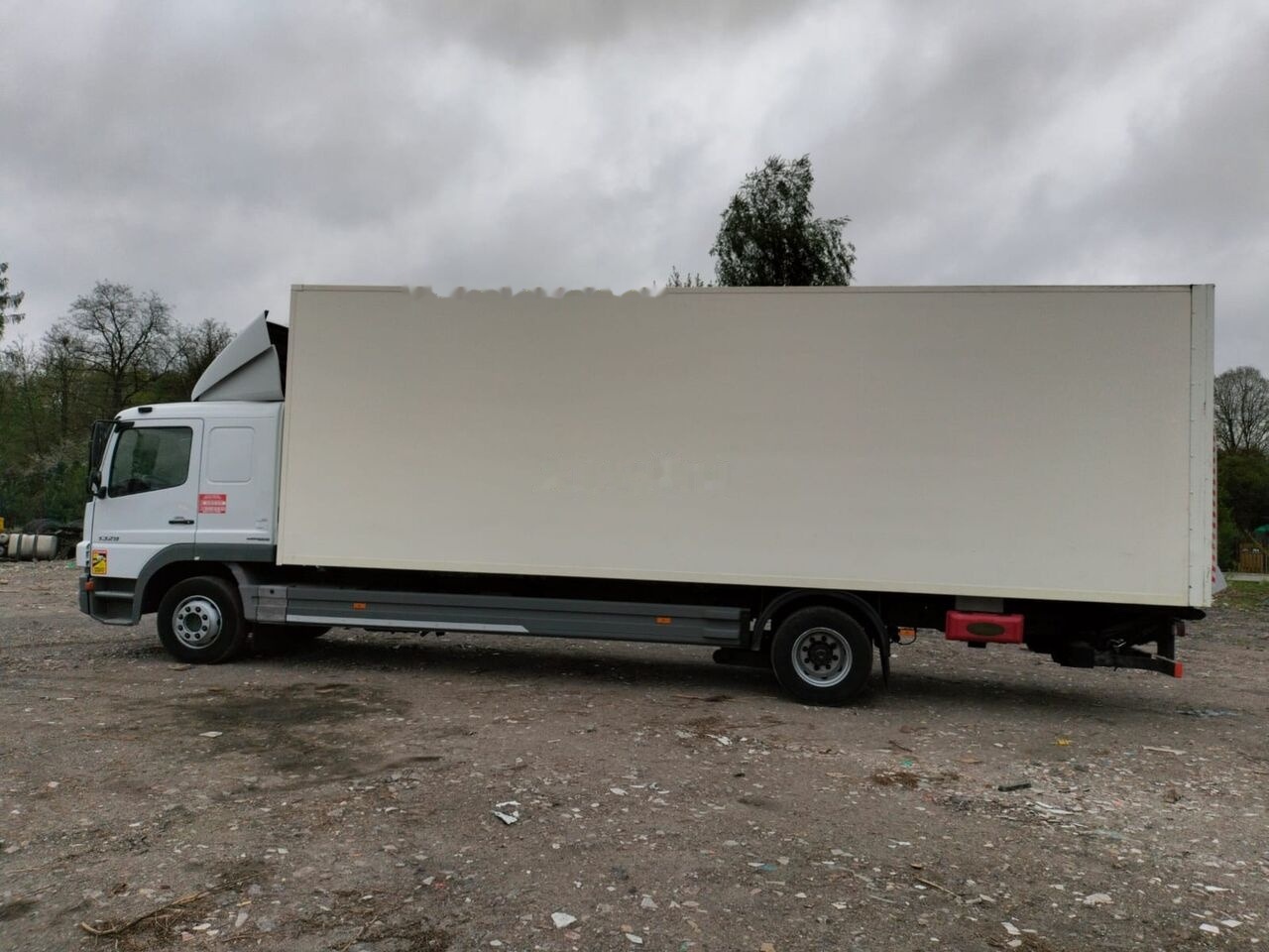 Mercedes-Benz ATEGO 1329 - Camión isotérmico: foto 5 Mercedes-Benz ATEGO 1329 - Camión isotérmico: foto 5