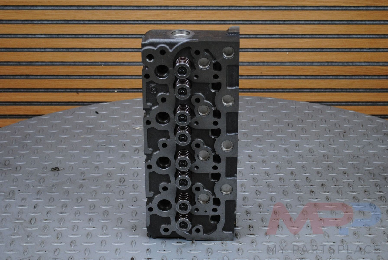 Cilinderkop Kubota V1902 | V1702 - Motor: foto 2 Cilinderkop Kubota V1902 | V1702 - Motor: foto 2