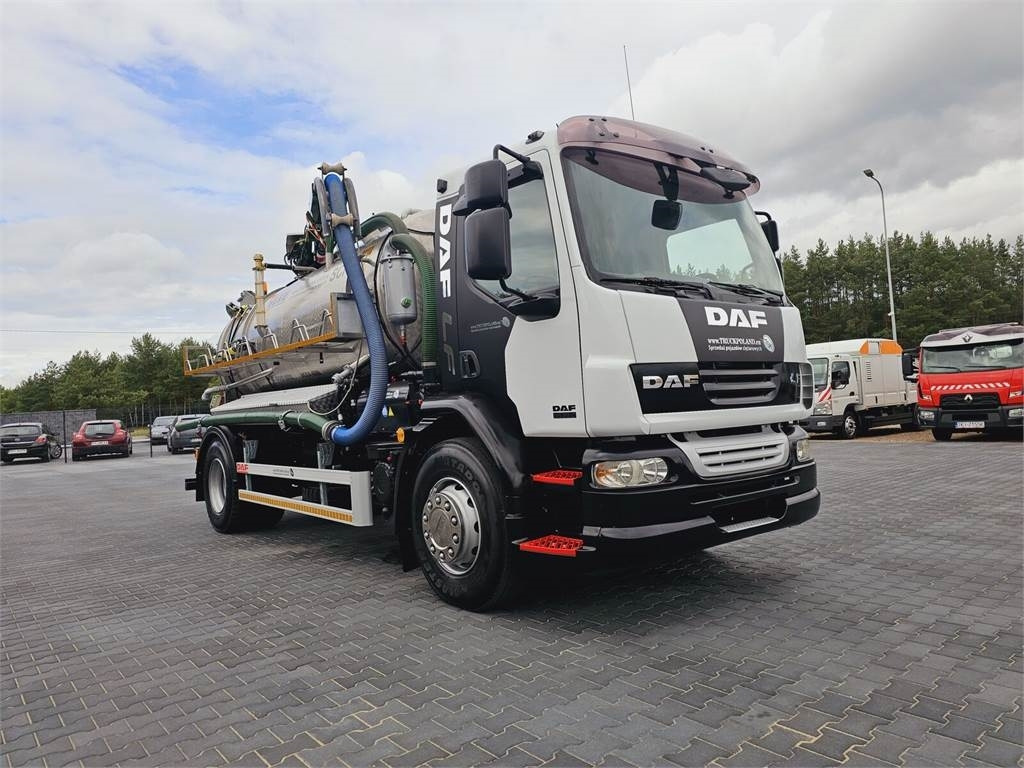 DAF WUKO SCK-4HW for collecting waste liquid separator - Limpieza de alcantarillado: foto 2 DAF WUKO SCK-4HW for collecting waste liquid separator - Limpieza de alcantarillado: foto 2
