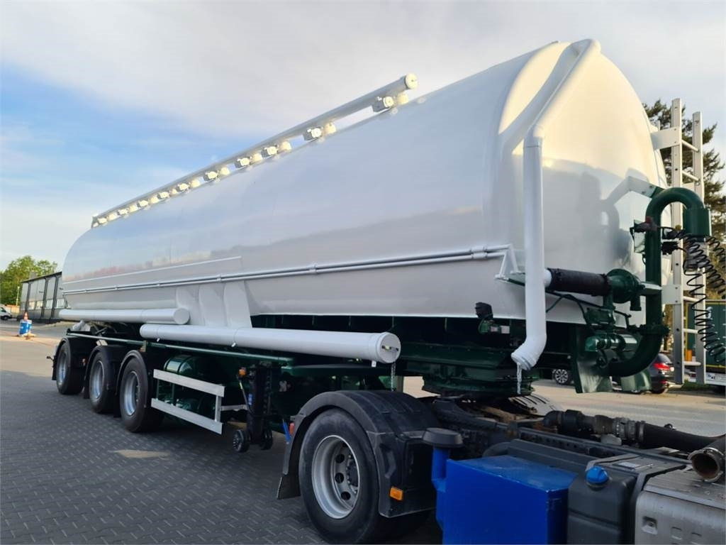 Lambrecht with suction WELGRO fodder, flour, wheat - Semirremolque cisterna: foto 4 Lambrecht with suction WELGRO fodder, flour, wheat - Semirremolque cisterna: foto 4