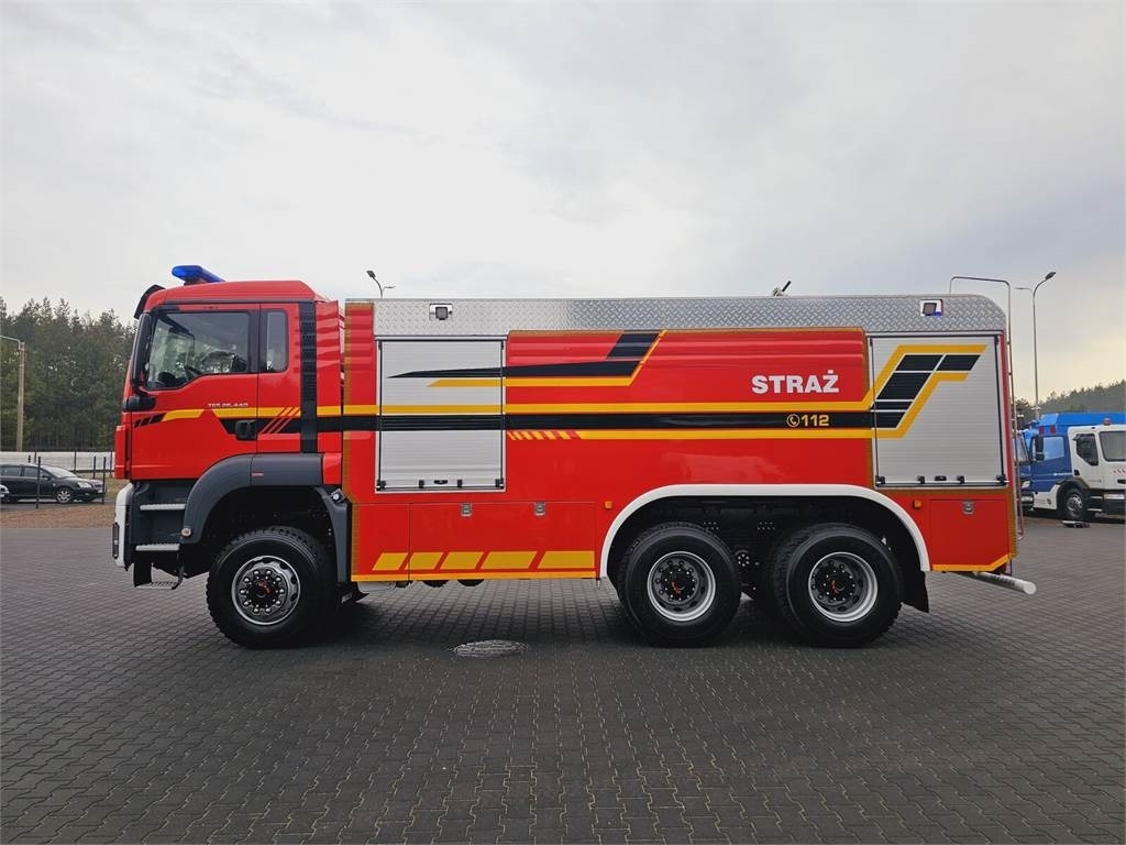 MAN TGS 26.440 6x6 9500 l water + 950 foam Stolarczyk - Camión de bomberos: foto 2 MAN TGS 26.440 6x6 9500 l water + 950 foam Stolarczyk - Camión de bomberos: foto 2