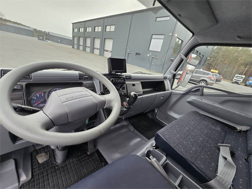 Leasing de Mitsubishi RIONED COMBI WUKO Mitsubishi RIONED COMBI WUKO: foto 28 Leasing de Mitsubishi RIONED COMBI WUKO Mitsubishi RIONED COMBI WUKO: foto 28