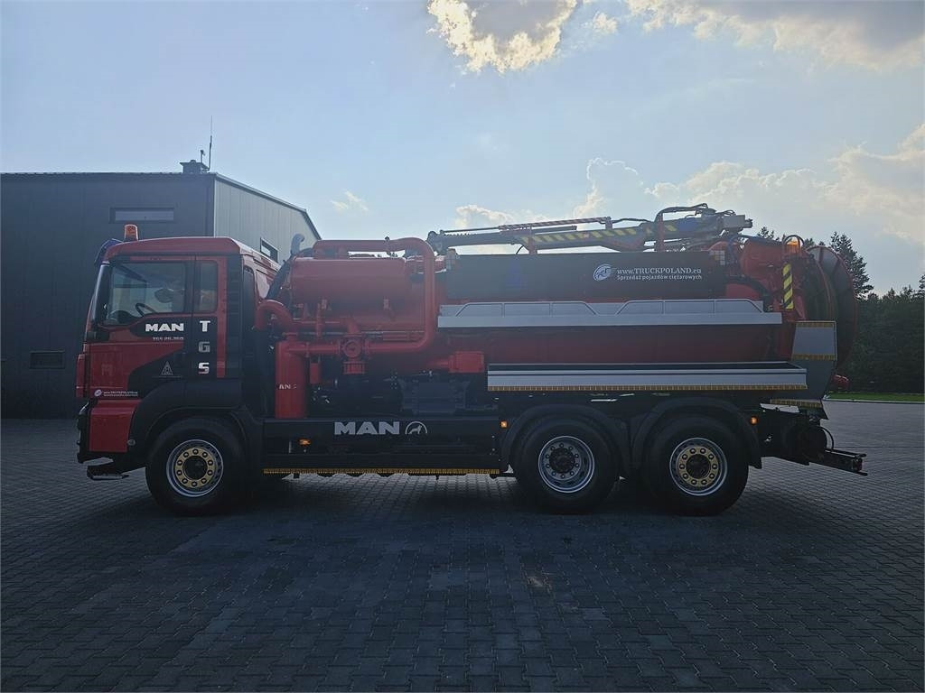 MAN WUKO LARSEN for collecting liquid waste - Vehículo municipal: foto 4 MAN WUKO LARSEN for collecting liquid waste - Vehículo municipal: foto 4