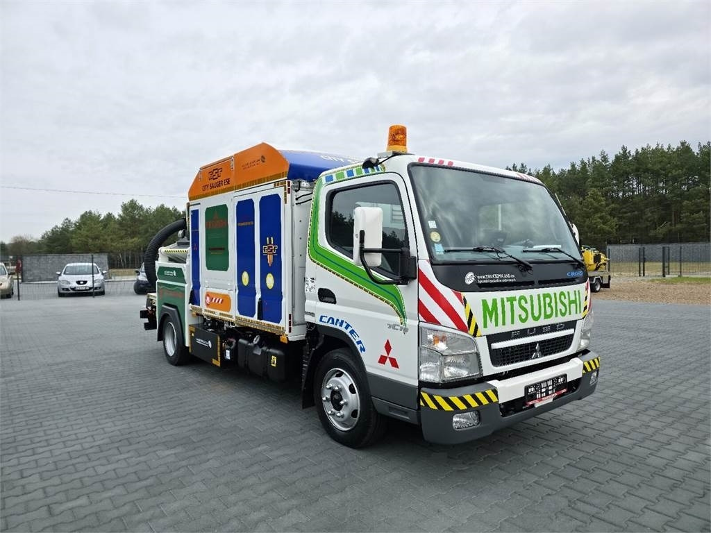 Mitsubishi CANTER RSP odkurzacz koparka ssąca Saugbagger CITY - Vehículo municipal: foto 2 Mitsubishi CANTER RSP odkurzacz koparka ssąca Saugbagger CITY - Vehículo municipal: foto 2