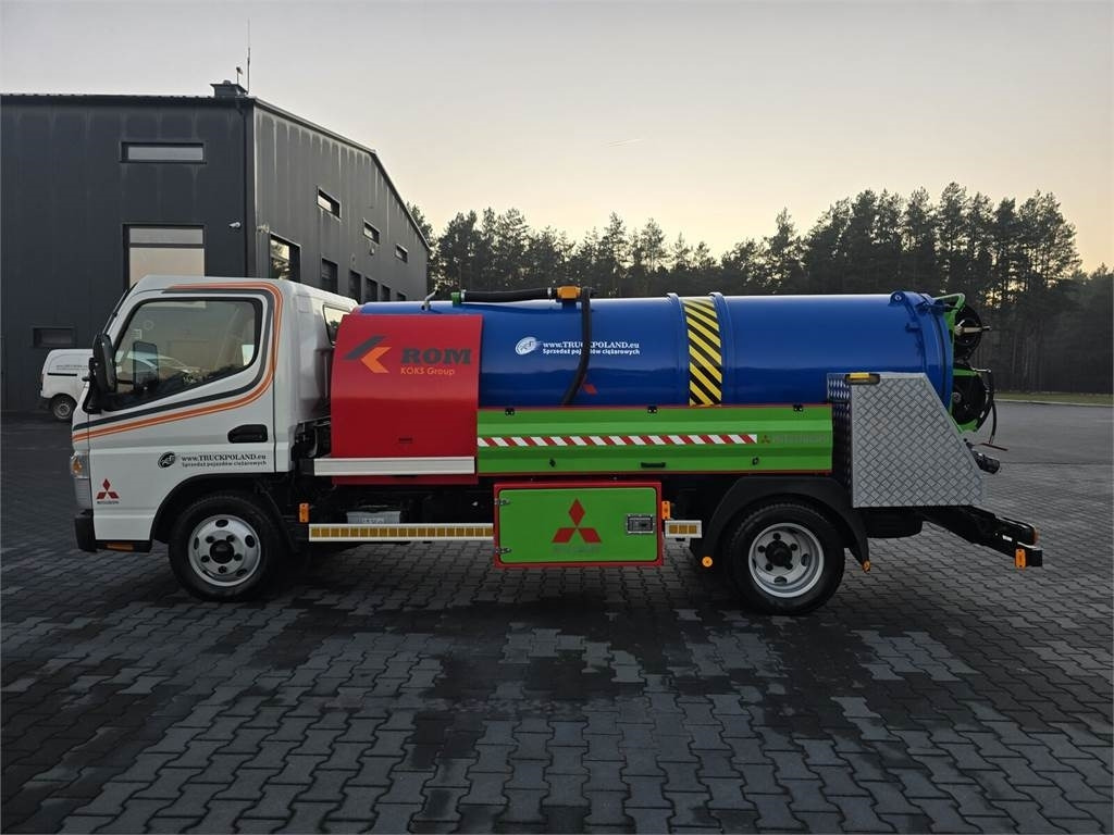 Mitsubishi ROM SMART COMBI WUKO HOT WATER FOR CLEANING SEWAGE - Vehículo municipal: foto 4 Mitsubishi ROM SMART COMBI WUKO HOT WATER FOR CLEANING SEWAGE - Vehículo municipal: foto 4