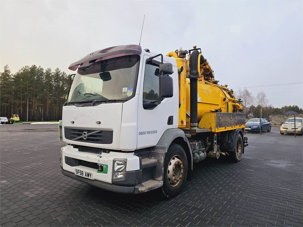 Volvo FULLER TANKERS 2008 WUKO for collecting liquid was - Vehículo municipal: foto 3 Volvo FULLER TANKERS 2008 WUKO for collecting liquid was - Vehículo municipal: foto 3