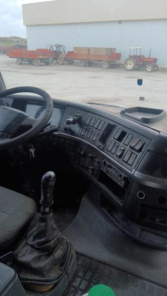 Volvo FH12 430 - Cabeza tractora: foto 5 Volvo FH12 430 - Cabeza tractora: foto 5