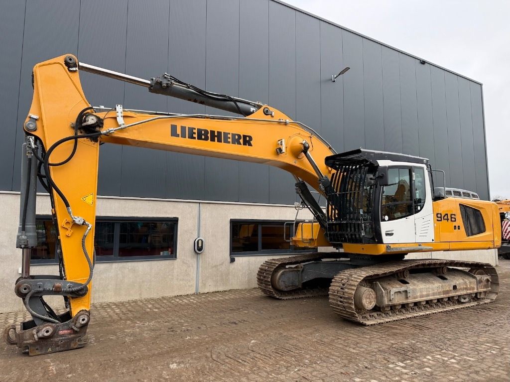 Liebherr R 946 LC - R946 - R946LC - R 938 - Excavadora de cadenas: foto 1 Liebherr R 946 LC - R946 - R946LC - R 938 - Excavadora de cadenas: foto 1