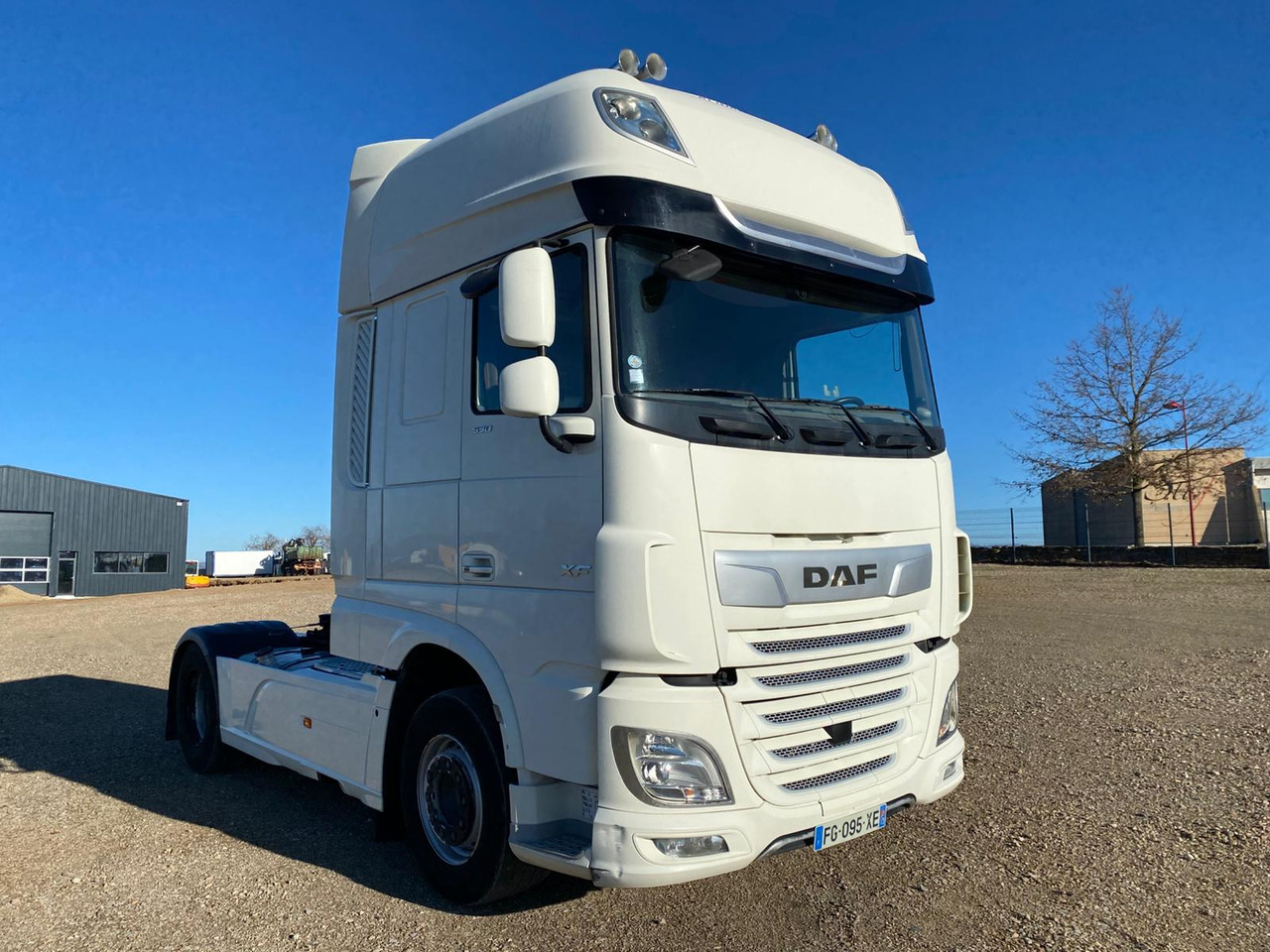 DAF XF530 Super Space Cab - Cabeza tractora: foto 2 DAF XF530 Super Space Cab - Cabeza tractora: foto 2