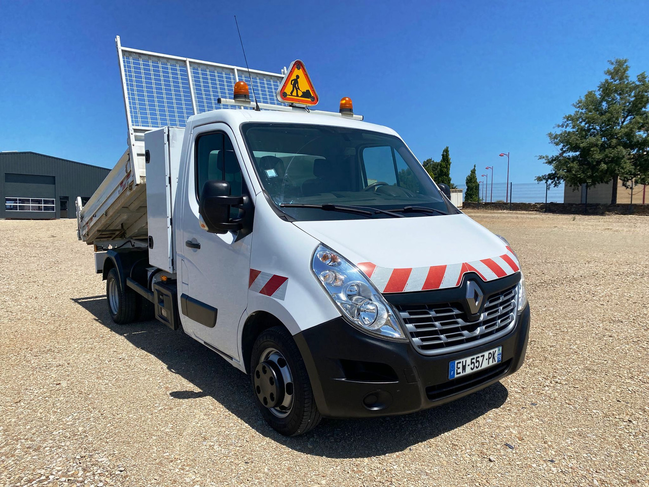 RENAULT Master III 2.3 DCI 165 ENERGY GRAND CONFORT BENNE+COFFRE - Furgoneta basculante: foto 2 RENAULT Master III 2.3 DCI 165 ENERGY GRAND CONFORT BENNE+COFFRE - Furgoneta basculante: foto 2