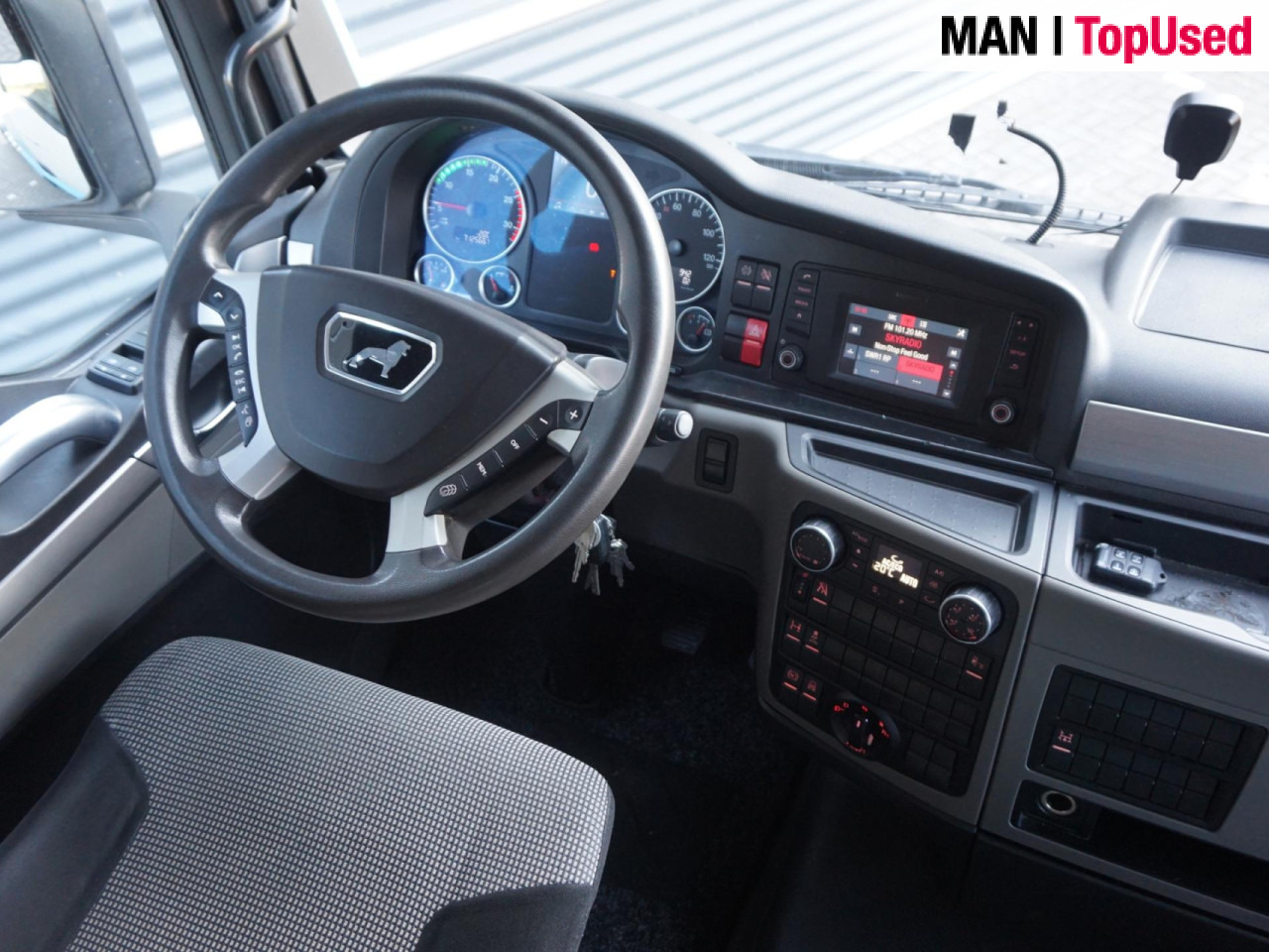 MAN TGX 18.420 4X2 BLS / PTO / EURO 6 - Cabeza tractora: foto 4 MAN TGX 18.420 4X2 BLS / PTO / EURO 6 - Cabeza tractora: foto 4