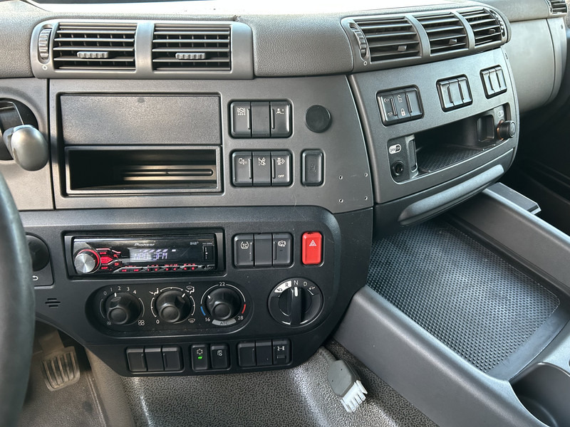 DAF CF 400 FT Space Cab / NL Truck / APK TUV 04-26 - Cabeza tractora: foto 5 DAF CF 400 FT Space Cab / NL Truck / APK TUV 04-26 - Cabeza tractora: foto 5