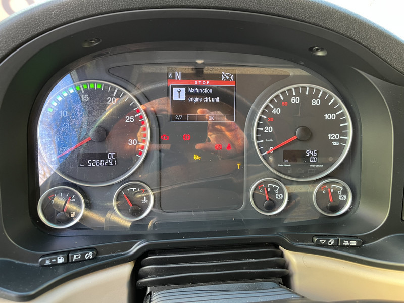 MAN TGX 18.460 XXL / Motor Defect -> Not Running / Retarder / 526 dkm / 2 Tanks - Cabeza tractora: foto 4 MAN TGX 18.460 XXL / Motor Defect -> Not Running / Retarder / 526 dkm / 2 Tanks - Cabeza tractora: foto 4