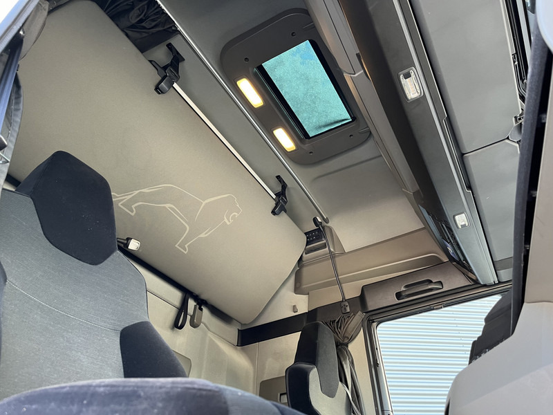 Cabeza tractora MAN TGX 18.470 GX / ZF Retarder / Full LED / 2 Tanks / APK TUV 01-26: foto 9