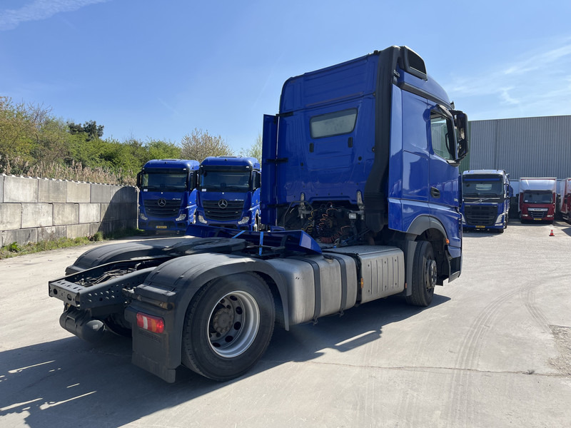 Mercedes-Benz Actros 1842 Streamspace / 871 dkm / 2 Tanks / NL Truck - Cabeza tractora: foto 2 Mercedes-Benz Actros 1842 Streamspace / 871 dkm / 2 Tanks / NL Truck - Cabeza tractora: foto 2