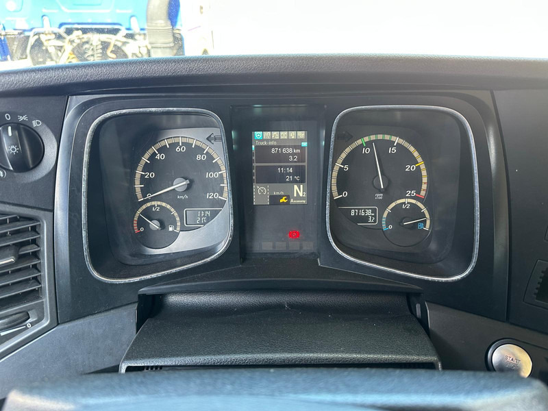 Mercedes-Benz Actros 1842 Streamspace / 871 dkm / 2 Tanks / NL Truck - Cabeza tractora: foto 4 Mercedes-Benz Actros 1842 Streamspace / 871 dkm / 2 Tanks / NL Truck - Cabeza tractora: foto 4