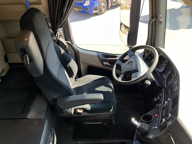 Mercedes-Benz Actros 1842 Streamspace / 945 dkm / 2 Tanks / NL Truck - Cabeza tractora: foto 3 Mercedes-Benz Actros 1842 Streamspace / 945 dkm / 2 Tanks / NL Truck - Cabeza tractora: foto 3