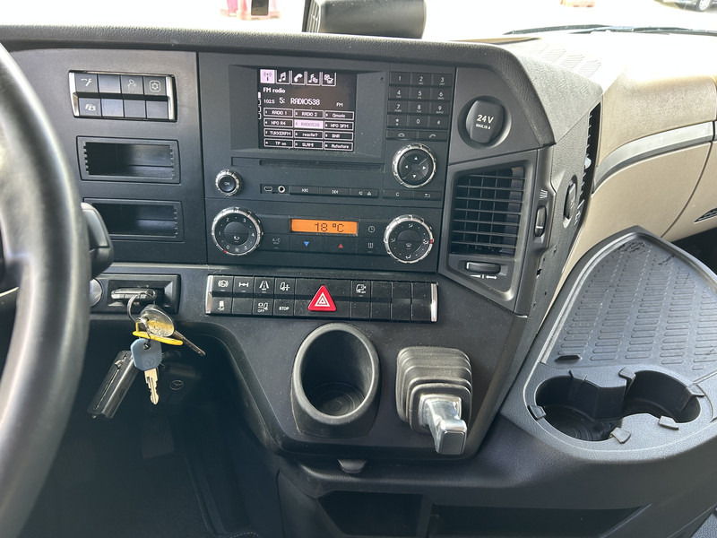 Mercedes-Benz Actros 1845 Bigspace / 949 dkm / Stand Klima / APK TUV 09-25 - Cabeza tractora: foto 5 Mercedes-Benz Actros 1845 Bigspace / 949 dkm / Stand Klima / APK TUV 09-25 - Cabeza tractora: foto 5