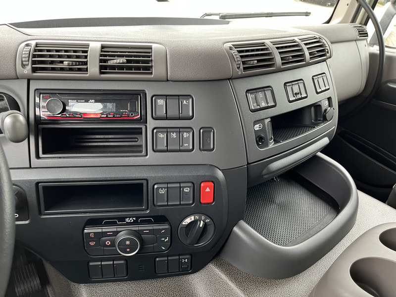 DAF CF 260 FA / Carrier Koeler - 30 gr / Chereau Frigobox / Laadklep 2000 kg - Camión frigorífico: foto 5 DAF CF 260 FA / Carrier Koeler - 30 gr / Chereau Frigobox / Laadklep 2000 kg - Camión frigorífico: foto 5