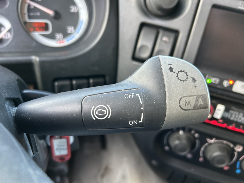 DAF CF 75 310 Euro 5 / Curtainside Box / Loadlift / Trailer Coupling - Camión lona: foto 5 DAF CF 75 310 Euro 5 / Curtainside Box / Loadlift / Trailer Coupling - Camión lona: foto 5