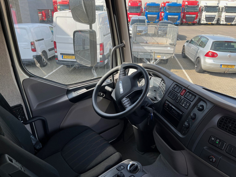 DAF LF 230 FA 18 Ton Box met Laadklep / Te huur - Bel 013-7200971 voor de mogelijkheden ! - Camión caja cerrada: foto 5 DAF LF 230 FA 18 Ton Box met Laadklep / Te huur - Bel 013-7200971 voor de mogelijkheden ! - Camión caja cerrada: foto 5
