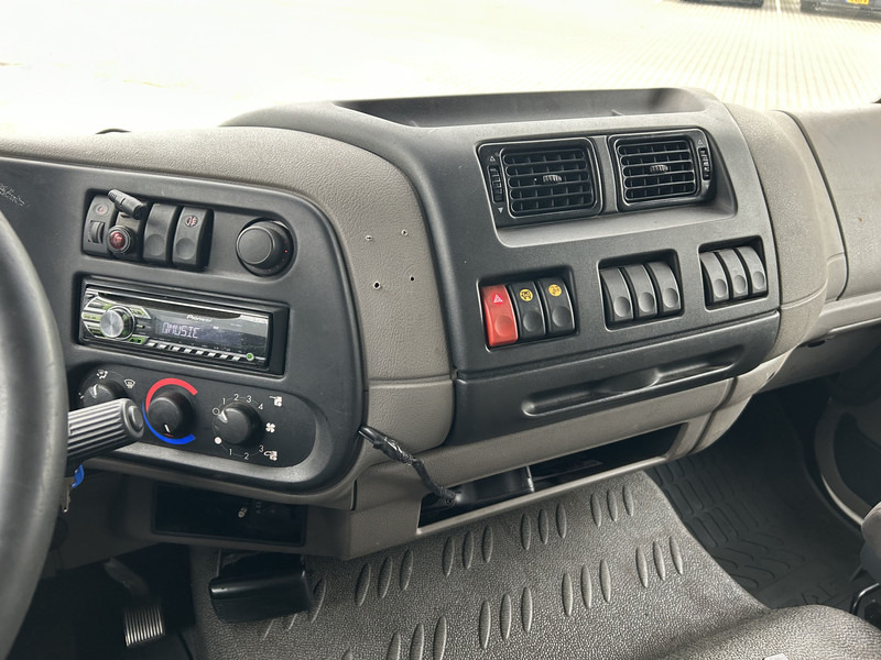 Camión caja cerrada DAF LF 45 210 EEV / 466 dkm / Box Truck / Loadlift 1500 kg / NL Truck: foto 6 Camión caja cerrada DAF LF 45 210 EEV / 466 dkm / Box Truck / Loadlift 1500 kg / NL Truck: foto 6