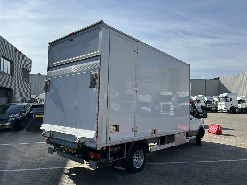 Ford Transit 2.0 TDCI Trend RWD / Box / Loadlift / Full Options - Furgoneta caja cerrada: foto 2 Ford Transit 2.0 TDCI Trend RWD / Box / Loadlift / Full Options - Furgoneta caja cerrada: foto 2