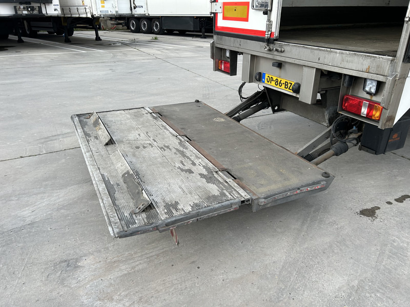 H.T.F HZO 42 / Thermo King SLXe 300 / Stuuras / Loadlift / APK TUV 05-26 - Semirremolque frigorífico: foto 5 H.T.F HZO 42 / Thermo King SLXe 300 / Stuuras / Loadlift / APK TUV 05-26 - Semirremolque frigorífico: foto 5