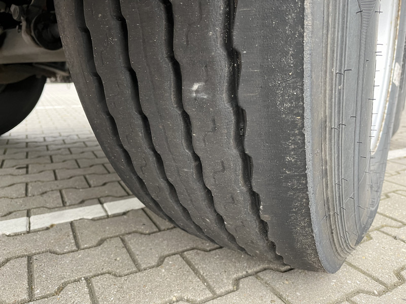 Semirremolque frigorífico Krone Coolliner / Carrier Vector 1950 / Frigo Box / BPW Drum / APK TUV 04-26: foto 11 Semirremolque frigorífico Krone Coolliner / Carrier Vector 1950 / Frigo Box / BPW Drum / APK TUV 04-26: foto 11