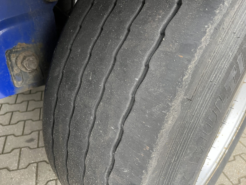 Semirremolque frigorífico Krone Coolliner / Carrier Vector 1950 / Frigo Box / BPW Drum / APK TUV 04-26: foto 13 Semirremolque frigorífico Krone Coolliner / Carrier Vector 1950 / Frigo Box / BPW Drum / APK TUV 04-26: foto 13