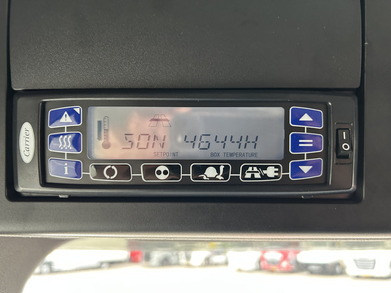 Camión frigorífico Mercedes-Benz Actros 2124 / Carrier Koeler -30 gr / Cheraeu / Laadklep / APK 11-26: foto 13 Camión frigorífico Mercedes-Benz Actros 2124 / Carrier Koeler -30 gr / Cheraeu / Laadklep / APK 11-26: foto 13