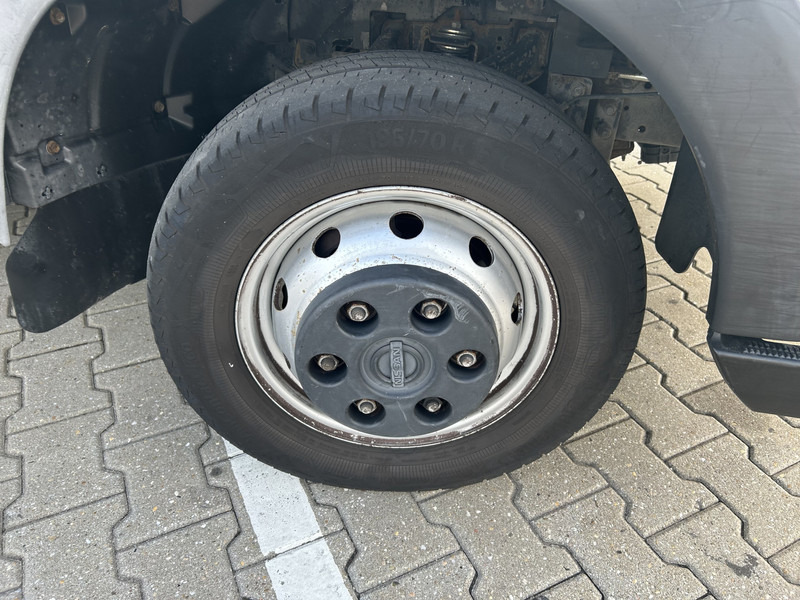 Furgoneta frigorifica Nissan Cabstar NT400 / Duo Temp Frigo -30 gr / 146 dkm / Blad - Blad / APK TUV 03-26: foto 15 Furgoneta frigorifica Nissan Cabstar NT400 / Duo Temp Frigo -30 gr / 146 dkm / Blad - Blad / APK TUV 03-26: foto 15