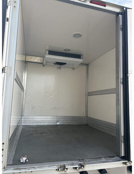 Furgoneta frigorifica Nissan Cabstar NT400 / Duo Temp Frigo -30 gr / 146 dkm / Blad - Blad / APK TUV 03-26: foto 10 Furgoneta frigorifica Nissan Cabstar NT400 / Duo Temp Frigo -30 gr / 146 dkm / Blad - Blad / APK TUV 03-26: foto 10