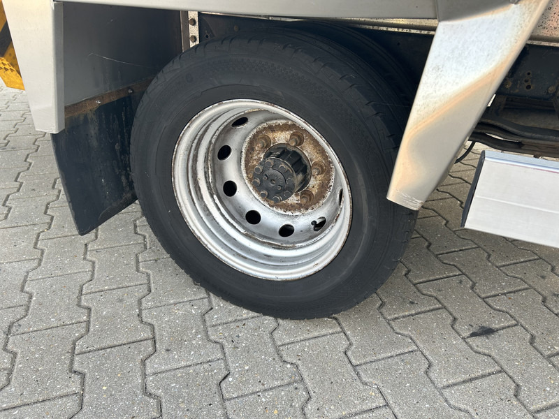 Furgoneta frigorifica Nissan Cabstar NT400 / Duo Temp Frigo -30 gr / 146 dkm / Blad - Blad / APK TUV 03-26: foto 17 Furgoneta frigorifica Nissan Cabstar NT400 / Duo Temp Frigo -30 gr / 146 dkm / Blad - Blad / APK TUV 03-26: foto 17