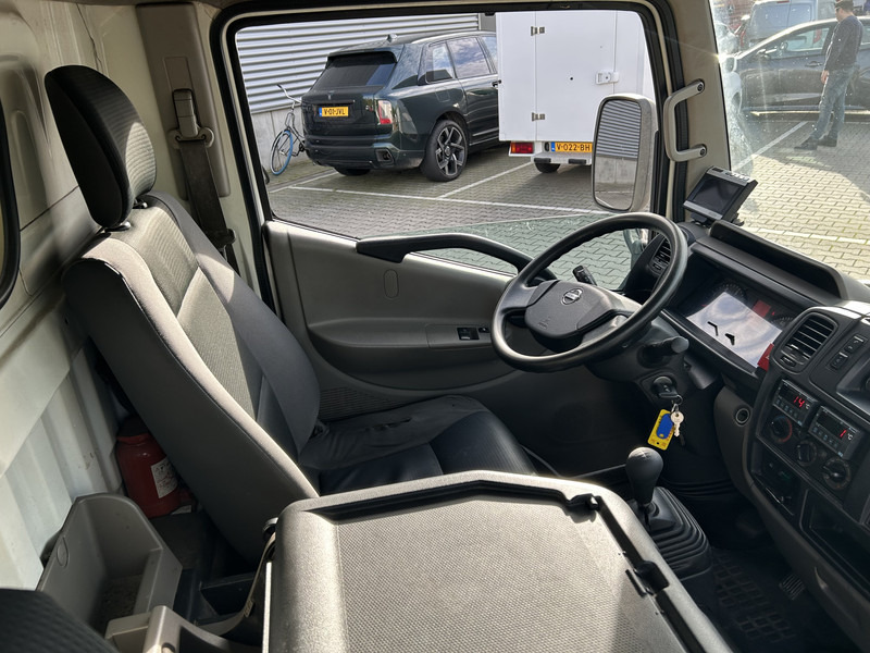 Nissan Cabstar NT400 / Duo Temp Frigo -30 gr / 146 dkm/ Blad - Blad / APK TUV 03-26 - Furgoneta frigorifica: foto 3 Nissan Cabstar NT400 / Duo Temp Frigo -30 gr / 146 dkm/ Blad - Blad / APK TUV 03-26 - Furgoneta frigorifica: foto 3