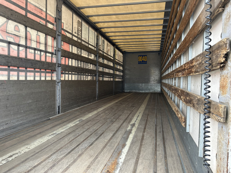 Renders ROC 12.10 City / Curtainside / Loadlift 2000 kg / NL Trailer - Semirremolque lona: foto 3 Renders ROC 12.10 City / Curtainside / Loadlift 2000 kg / NL Trailer - Semirremolque lona: foto 3