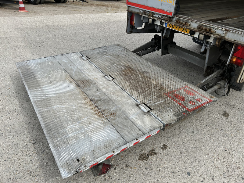 Renders ROC 12.10 City / Curtainside / Loadlift 2000 kg / NL Trailer - Semirremolque lona: foto 5 Renders ROC 12.10 City / Curtainside / Loadlift 2000 kg / NL Trailer - Semirremolque lona: foto 5