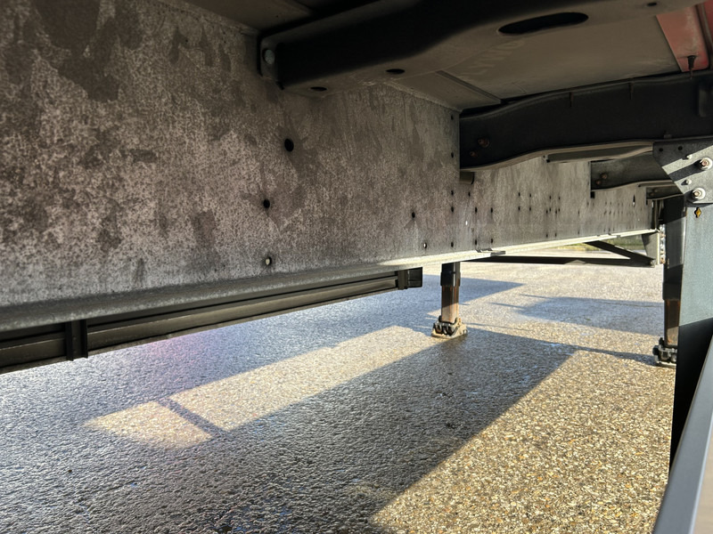 Semirremolque caja cerrada Schmitz Cargobull SCB S2 / Box Trailer / Disk / APK TUV 10-26: foto 12 Semirremolque caja cerrada Schmitz Cargobull SCB S2 / Box Trailer / Disk / APK TUV 10-26: foto 12