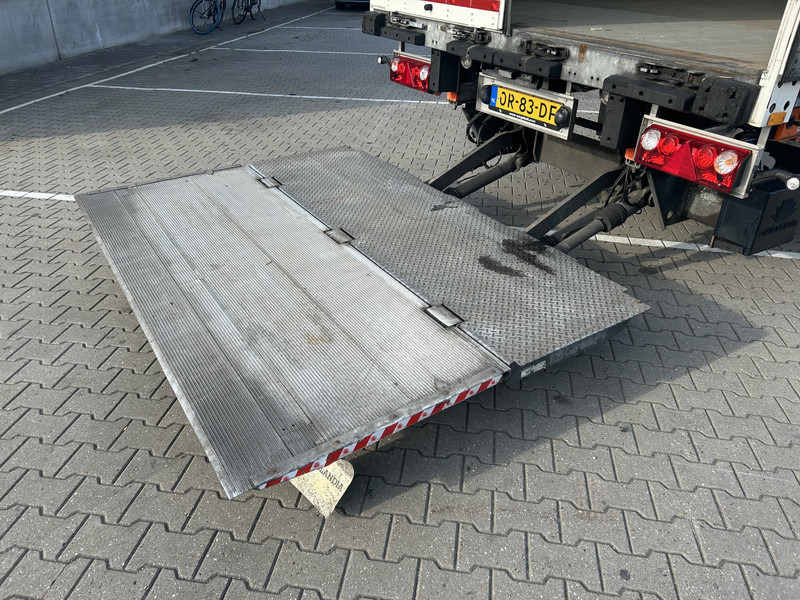Schmitz Cargobull SCB S3B / Box / Loadlift / 2x Liftas / APK 03-26 - Semirremolque caja cerrada: foto 5 Schmitz Cargobull SCB S3B / Box / Loadlift / 2x Liftas / APK 03-26 - Semirremolque caja cerrada: foto 5