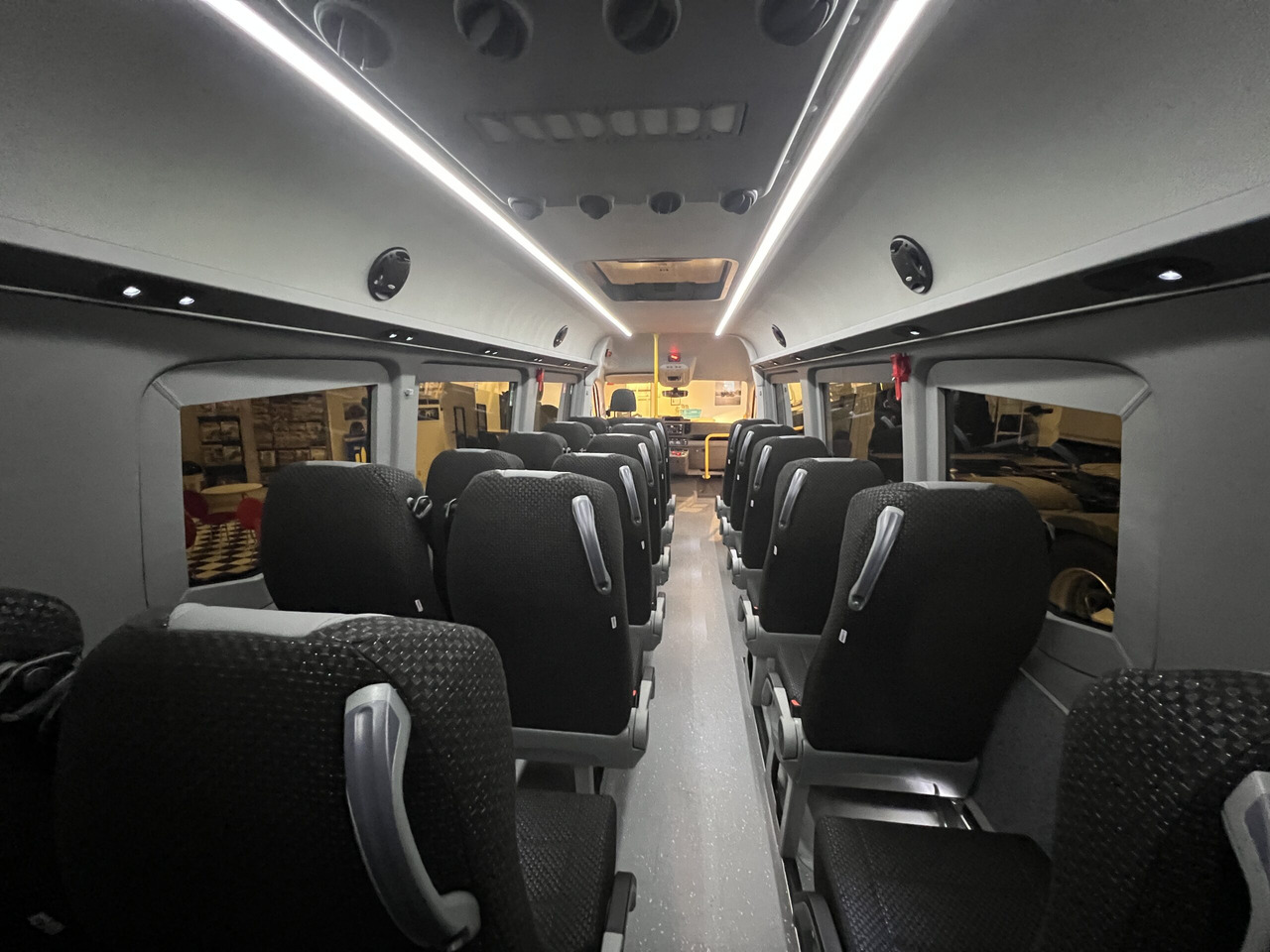 Minibús, Furgoneta de pasajeros MAN TGE 6.160 Intercity: foto 15