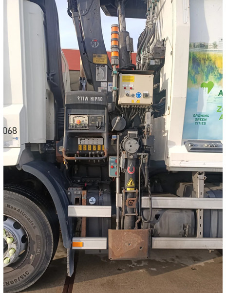 Camión DAF CF 290 CF290 FAN met boven laadkraan Hiab XS211W Hipro: foto 12