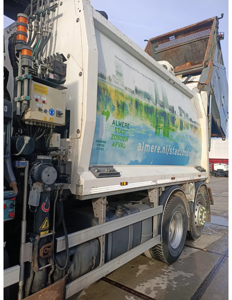 Camión DAF CF 290 CF290 FAN met boven laadkraan Hiab XS211W Hipro: foto 8