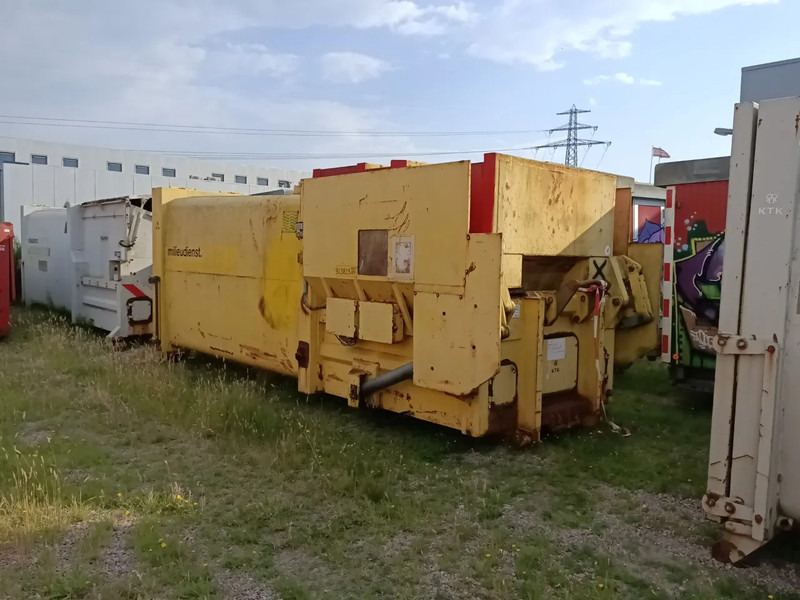 Huismann 18 m3 haakarm afzet perscontainer - Equipo de taller: foto 1 Huismann 18 m3 haakarm afzet perscontainer - Equipo de taller: foto 1