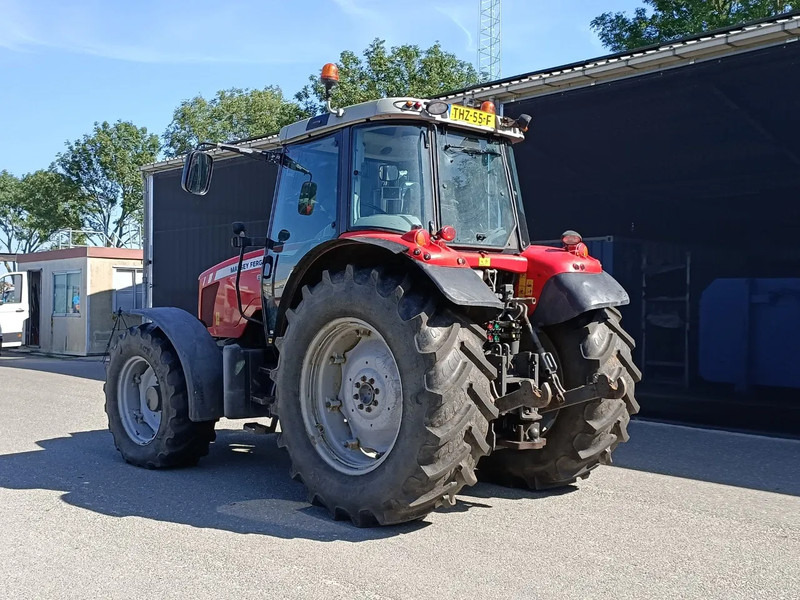 Massey Ferguson 6470 6470 Dyna-6 - Tractor: foto 4 Massey Ferguson 6470 6470 Dyna-6 - Tractor: foto 4
