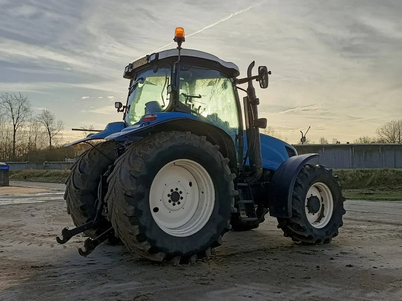 New Holland TS135A TS135A - Tractor: foto 3 New Holland TS135A TS135A - Tractor: foto 3