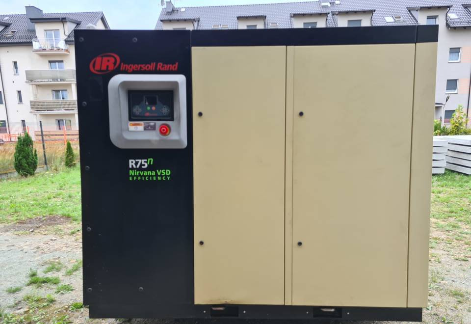 Kompresor śrubowy INGERSOLL RAND NIRVANA R75N - Compresor de aire: foto 2 Kompresor śrubowy INGERSOLL RAND NIRVANA R75N - Compresor de aire: foto 2